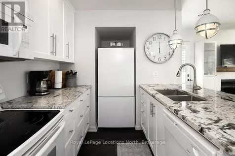 27 Dawson Drive Collingwood ON L9Y 5B4