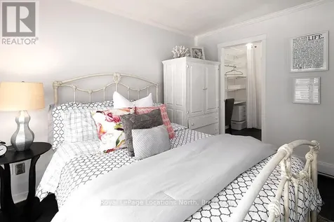 27 Dawson Drive Collingwood ON L9Y 5B4