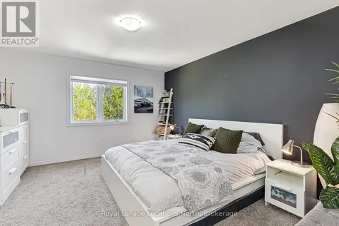 39 George Zubek Drive Collingwood ON L9Y 1M5