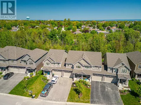 39 George Zubek Drive Collingwood ON L9Y 1M5