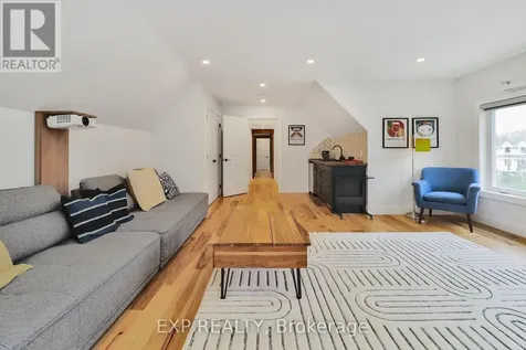 155 Delphi Lane Blue Mountains ON N0H 2P0
