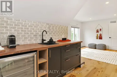 155 Delphi Lane Blue Mountains ON N0H 2P0