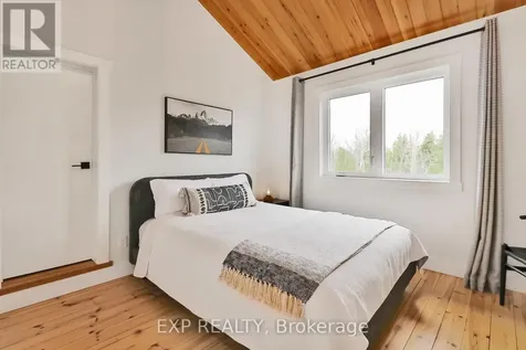 155 Delphi Lane Blue Mountains ON N0H 2P0