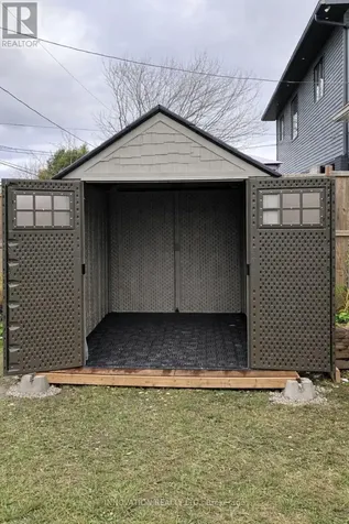 21 Parkside Crescent Ottawa ON K2G 3B6