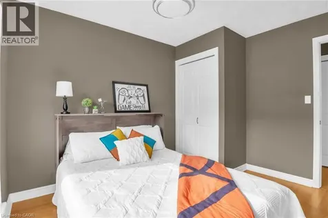 1717 2nd Avenue East Owen Sound ON N4K 6V4