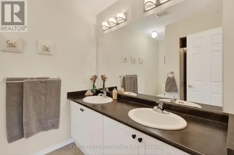 832 Leslie Street Cobourg ON K9A 0H2