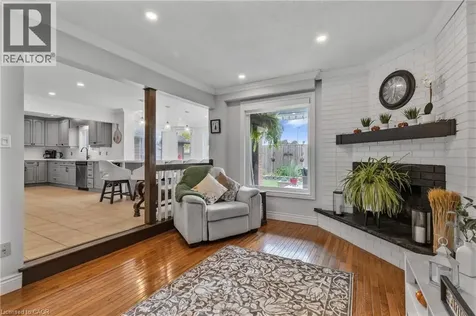 10 Vega Crescent Stoney Creek ON L8E 4S7