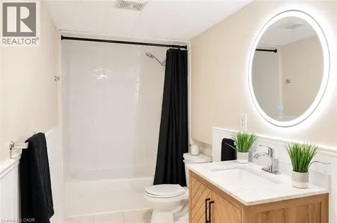 10 Vega Crescent Stoney Creek ON L8E 4S7