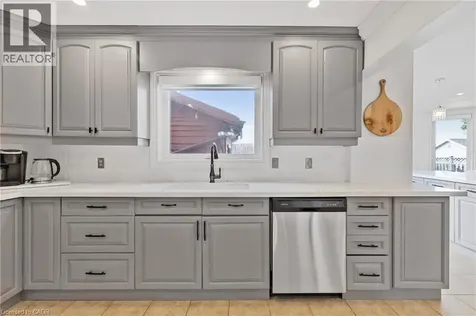 10 Vega Crescent Stoney Creek ON L8E 4S7