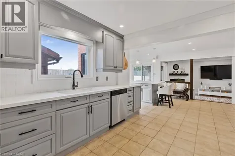 10 Vega Crescent Stoney Creek ON L8E 4S7
