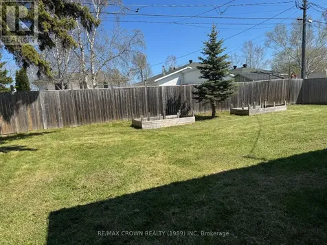 27 Ottawa Street Kapuskasing ON P5N 1Y6