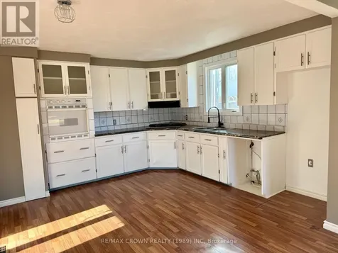 27 Ottawa Street Kapuskasing ON P5N 1Y6