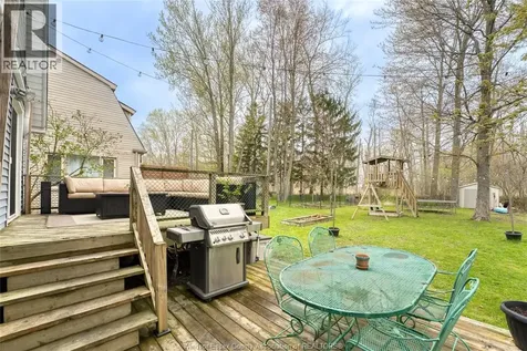 374 Lakewood Drive Amherstburg ON N9V 2Y8