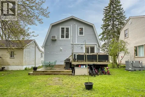 374 Lakewood Drive Amherstburg ON N9V 2Y8