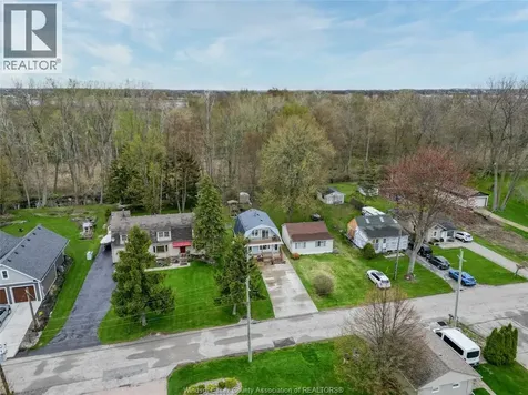 374 Lakewood Drive Amherstburg ON N9V 2Y8