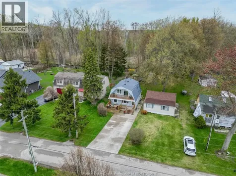 374 Lakewood Drive Amherstburg ON N9V 2Y8