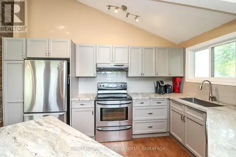 10 Sunset Court Wasaga Beach ON L9Z 2A9