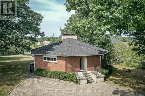 10 Sunset Court Wasaga Beach ON L9Z 2A9