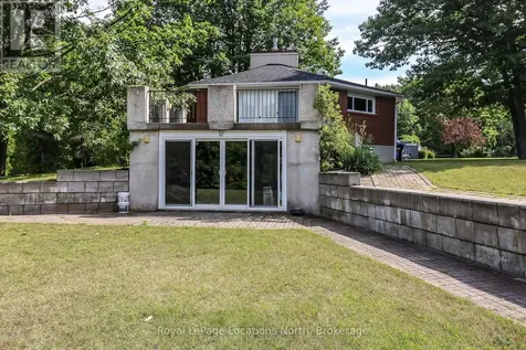 10 Sunset Court Wasaga Beach ON L9Z 2A9