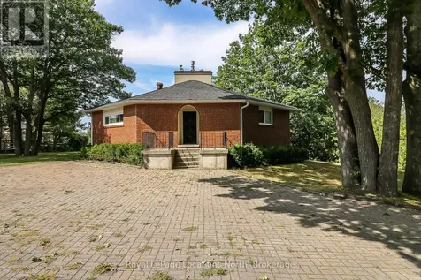 10 Sunset Court Wasaga Beach ON L9Z 2A9