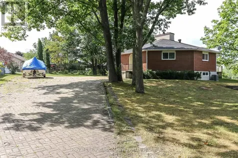 10 Sunset Court Wasaga Beach ON L9Z 2A9