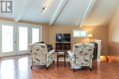 10 Sunset Court Wasaga Beach ON L9Z 2A9