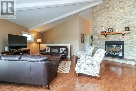 10 Sunset Court Wasaga Beach ON L9Z 2A9