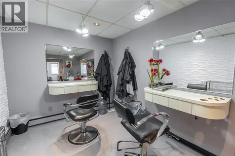 219 Lochiel Street Sarnia ON N7T 4C8