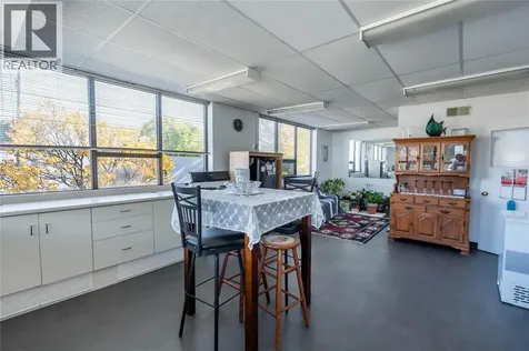 219 Lochiel Street Sarnia ON N7T 4C8