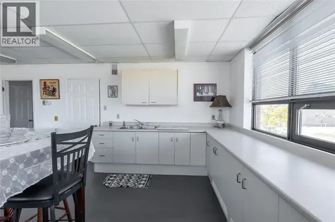219 Lochiel Street Sarnia ON N7T 4C8
