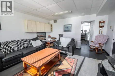219 Lochiel Street Sarnia ON N7T 4C8