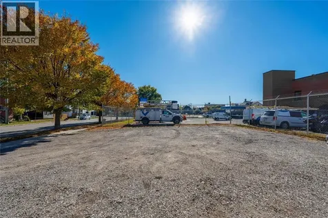 219 Lochiel Street Sarnia ON N7T 4C8
