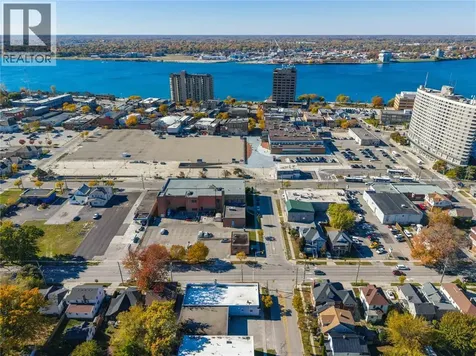 219 Lochiel Street Sarnia ON N7T 4C8
