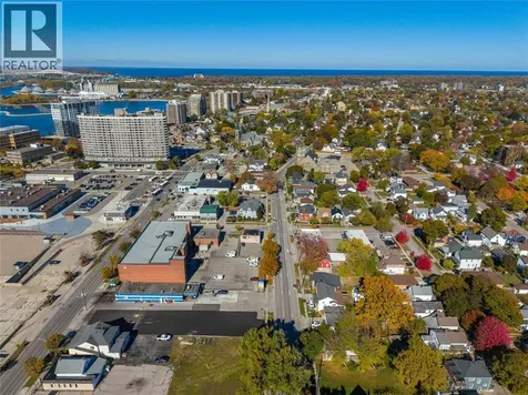 219 Lochiel Street Sarnia ON N7T 4C8
