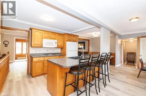 638 Broad Street West Dunnville ON N1A 1T7