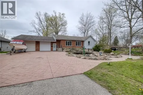 638 Broad Street West Dunnville ON N1A 1T7