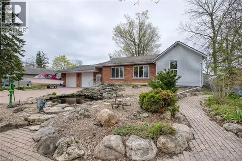 638 Broad Street West Dunnville ON N1A 1T7