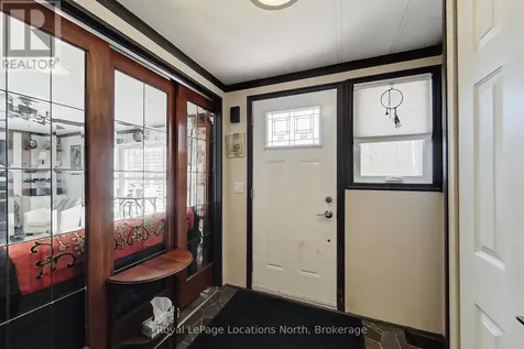 18 Prince Charles Avenue Springwater ON L0L 1P0