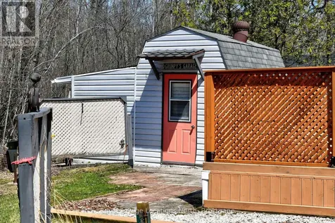 18 Prince Charles Avenue Springwater ON L0L 1P0