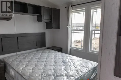 3282 Ogdens Beach Road Midland ON L9S 2K6