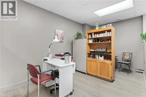 10 Glebe Street Cambridge ON N1S 2P1