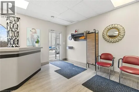 10 Glebe Street Cambridge ON N1S 2P1