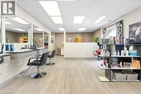 10 Glebe Street Cambridge ON N1S 2P1