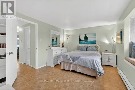 912 Dynes Road Ottawa ON K2C 0G8