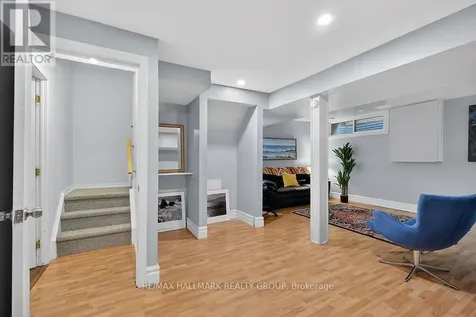 912 Dynes Road Ottawa ON K2C 0G8