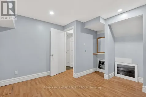 912 Dynes Road Ottawa ON K2C 0G8