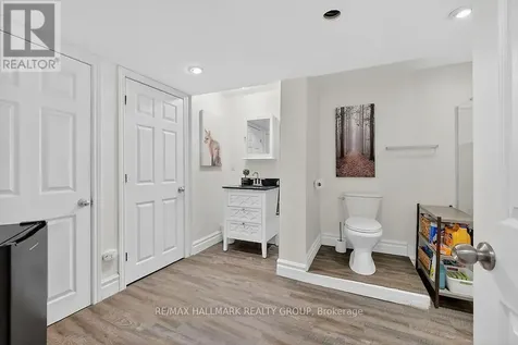 912 Dynes Road Ottawa ON K2C 0G8