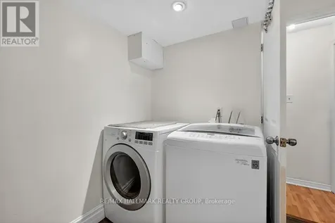 912 Dynes Road Ottawa ON K2C 0G8