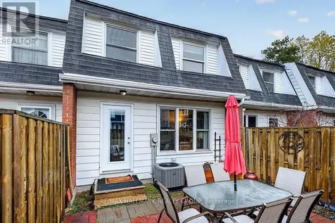 912 Dynes Road Ottawa ON K2C 0G8