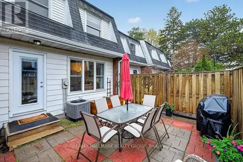 912 Dynes Road Ottawa ON K2C 0G8